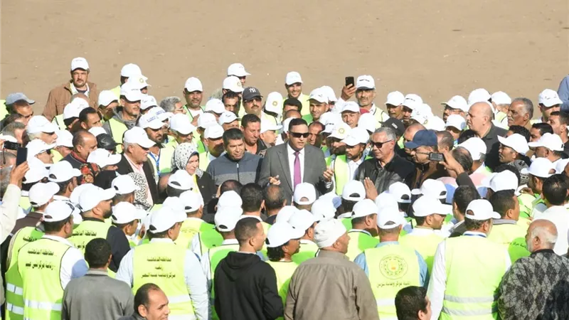 محافظ الدقهلية يشهد اصطفاف 1,171 معدة متنوعة