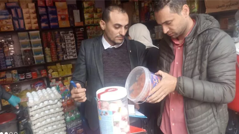 احالة 60 محضرا بالمخالفات التموينية للنيابة بالدقهلية