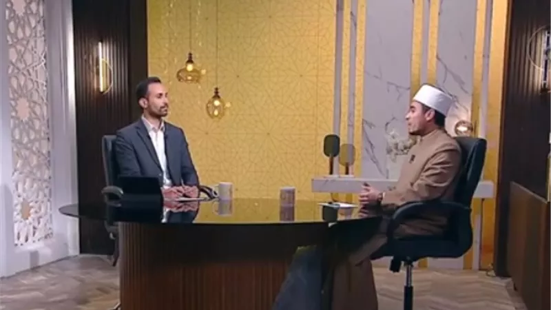 هل يجوز حرمان الابن العاق من الميراث؟.. أمين الفتوى يجيب
