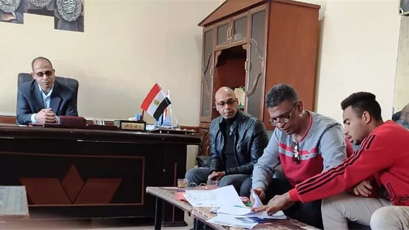 وزير العمل ومحافظ أسوان .. توفير فرص عمل لذوى الهمم بالقطاع الخاص
