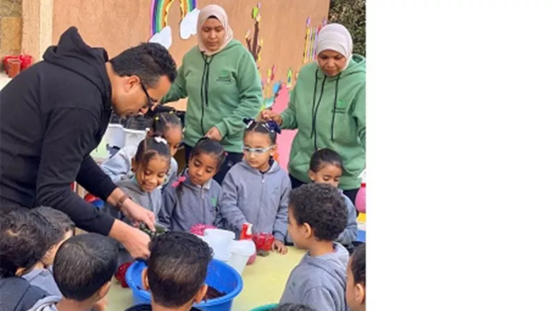البصمة الخضراء تدرب أطفال قرية الدير بالأقصر على أسس الزراعة