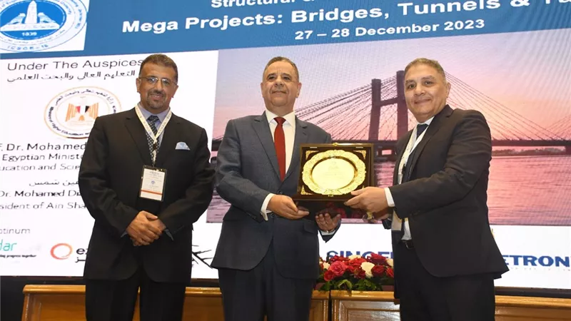 افتتاح المؤتمر الدولي ال16 للهندسة الإنشائية والچيوتقنية بعين شمس