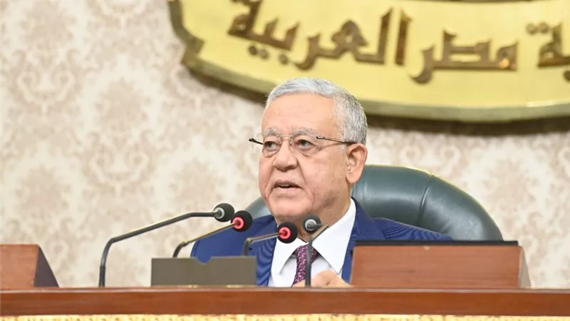 رئيس مجلس النواب يهنئ الرئيس السيسي بالعام الميلادي الجديد