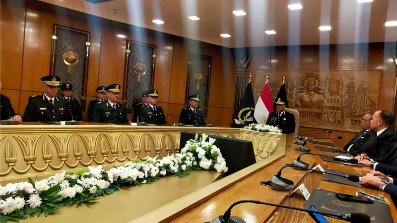 رئيس أكاديمية الشرطة يعلن قبول ٢٩٥٠ طالبا بالدفعة الجديدة