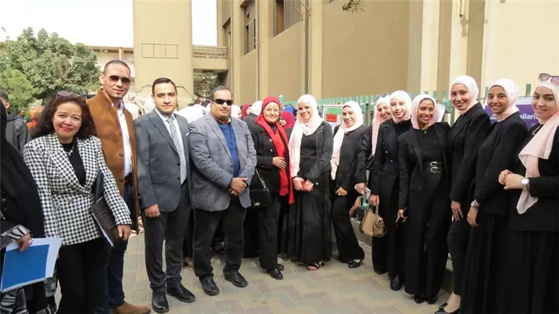 بمشاركة 29 برنامج.. ختام فعاليات أول Gallery Walk بجامعة عين شمس