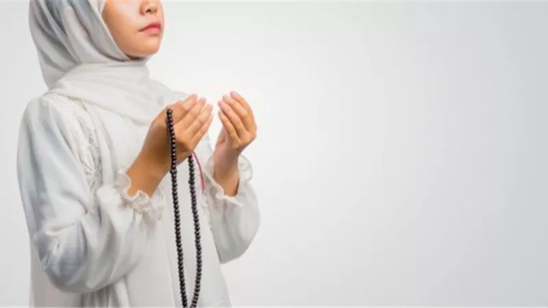 تحري ساعة إجابة الدعاء فى يوم الجمعة وادعو بما يفيض به قلبك