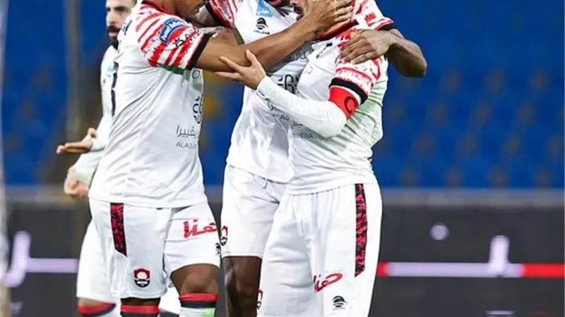 الدورى السعودى .. الرائد يهزم أبها فى مباراة الـ 7 أهداف