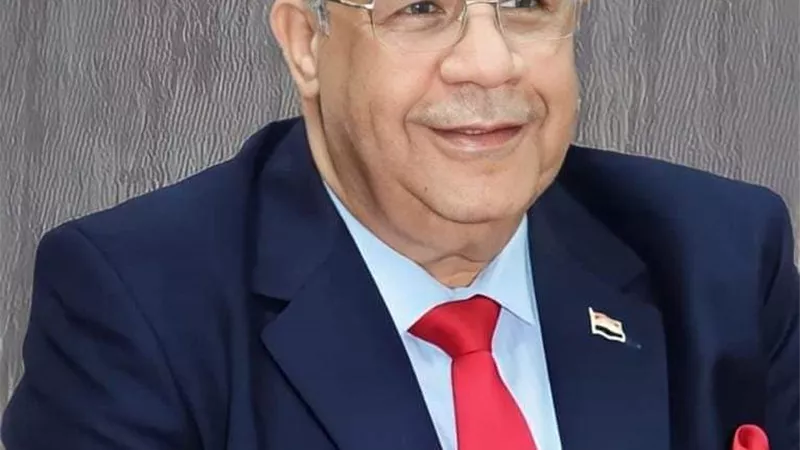 رئيس جامعة الأقصر يهنئ الرئيس السيسى بالعام الميلادى الجديد