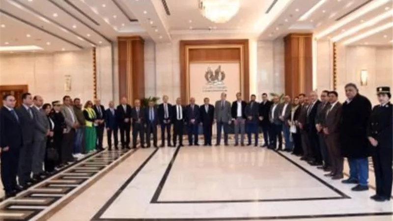 وفد المجالس القومية المتخصصة يزورمجمع مراكز إصلاح العاشر من رمضان