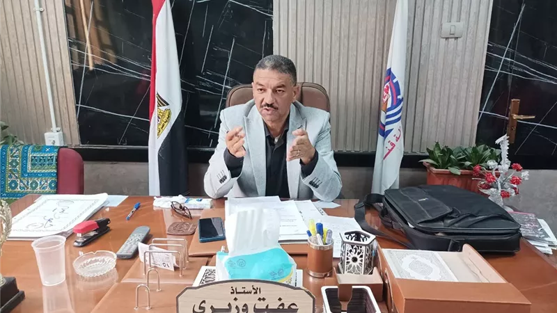 تعليم نجع حمادي يشدد علي الانضباط الإداري فى المدارس
