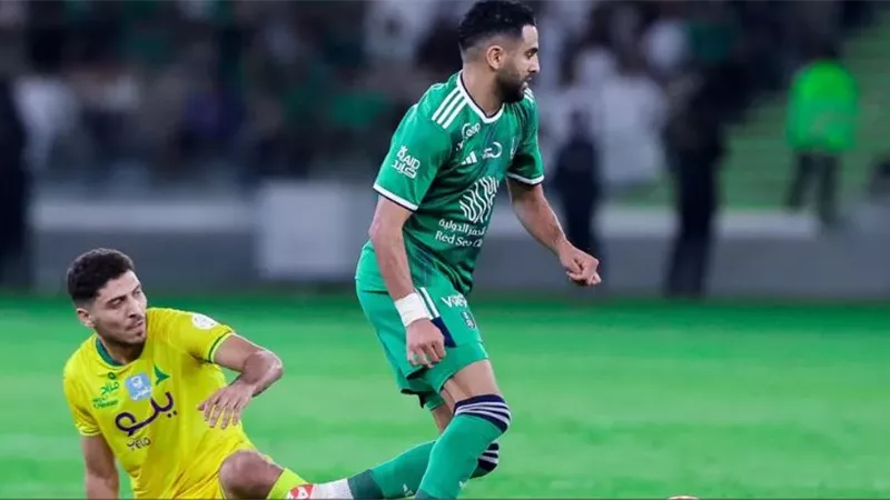 سر استبعاد نجم وسط منتخب الجزائر من القائمة النهائية لأمم افريقيا