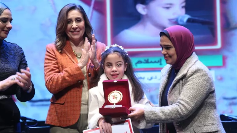 وزيرة الثقافة تُكرم الفائزين بمسابقة المواهب الذهبية لذوي القدرات