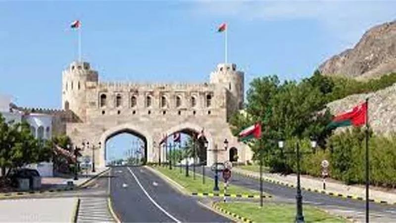 سلطنة عمان تعيد مخطوطا تاريخيا نادرا إلى سوريا