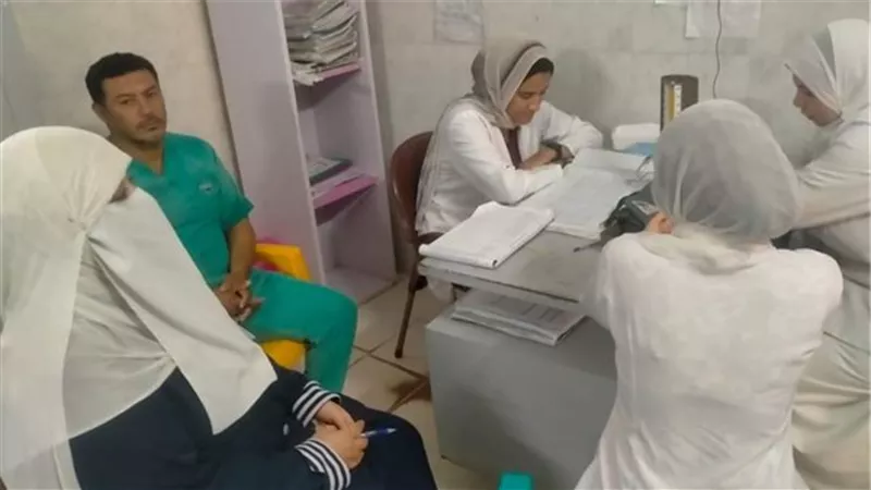 لجان لمتابعة العمل بمستشفيات دمياط علي مدار الساعة