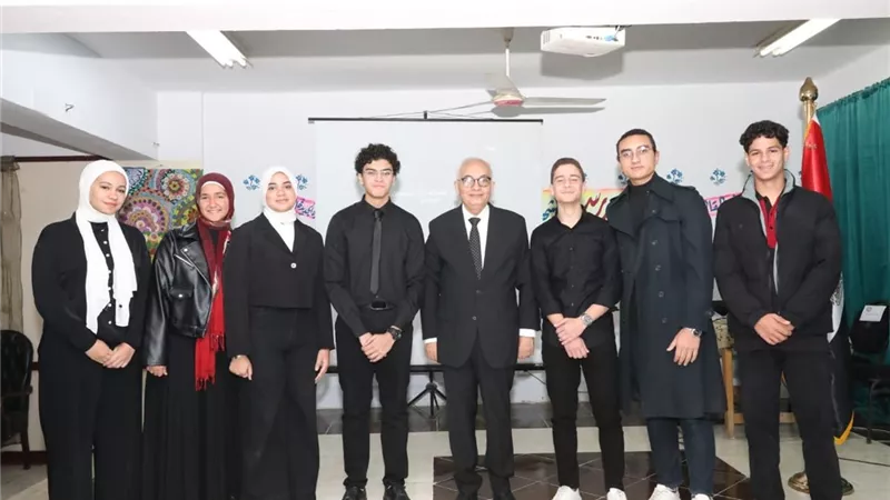 وزير التعليم يشهد احتفالية 