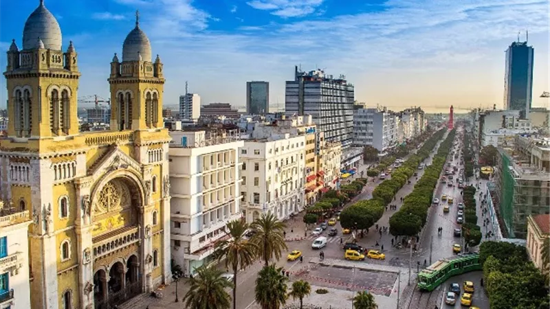 2.2 مليار دولار إيرادات تونس من السياحة في 2023