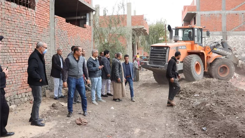 ازالة ٧حالات تعد على مساحة ٩٠٠متر بالمنيا