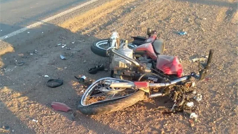 اصابة 3 اشخاص اثر انقلاب دراجة بخارية بمحور سمالوط