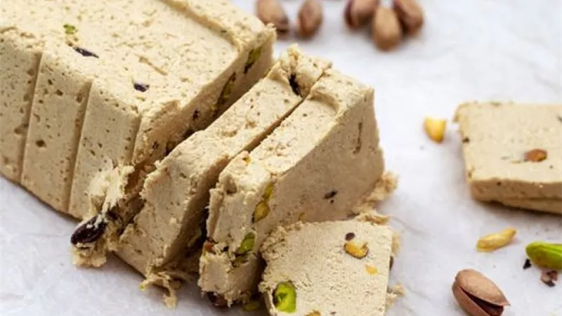 طريقة عمل الحلاوة الطحينية فى البيت بأسهل الخطوات