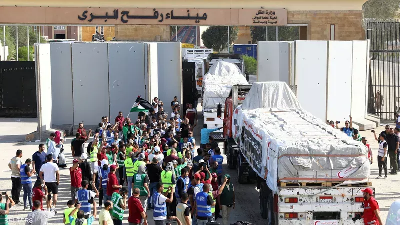 إدخال مساعدات لغزة من ميناء رفح وعبور جرحى ومزدوجي الجنسية