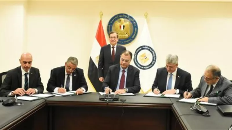 إمداد مشروع أبوقير للمغذيات الزراعية بالهيدروجين الأخضر والكهرباء