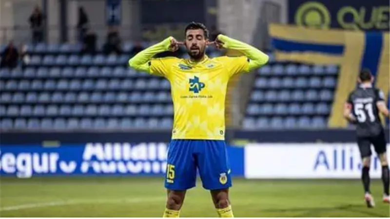 عدى الدباغ بديلا لوسام ابوعلى فى ألاهلي