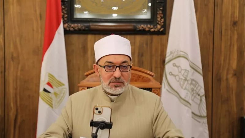 «عياد»: العلوم الإسلامية استمدت تأسيسها من الشريعة وفهم الواقع