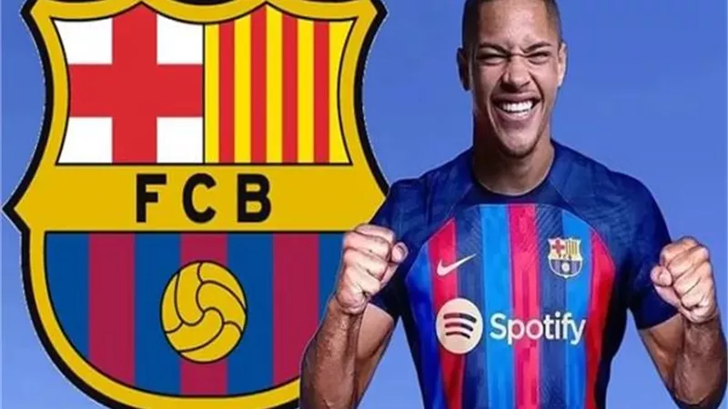 ليس رقم ميسى.. برشلونة يعلن عن قميص فيتور روكي