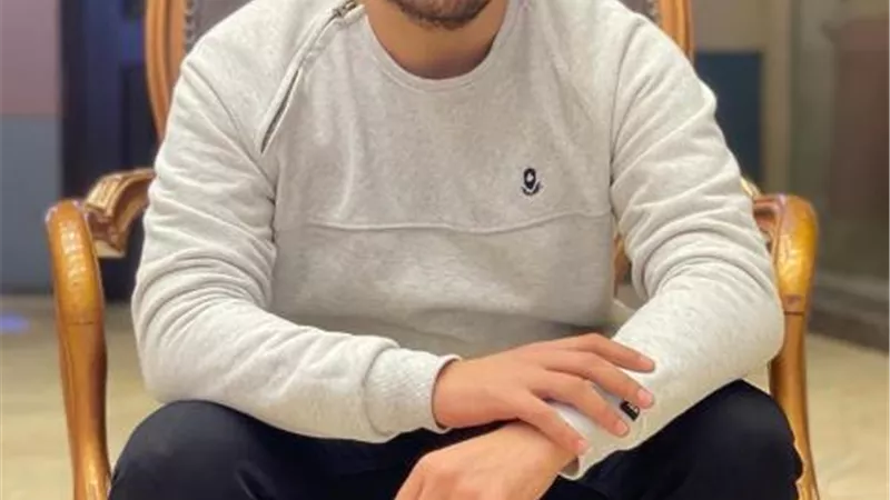 صانع المحتوي أحمد رفاعي يقدم نصائح لمستخدمي الأيفون لتحقيق أقصى استفادة من عمر البطارية