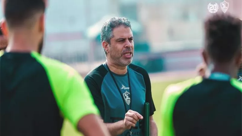 حال إنتهاء أزمة القيد.. معتمد جمال يطلب 4 صفقات سوبر للزمالك