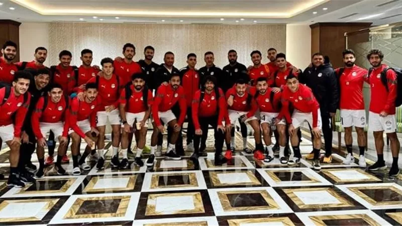 رد فعل لاعبي المنتخب مع كوكا قبل مغادرته معسكر الفراعنة - شاهد
