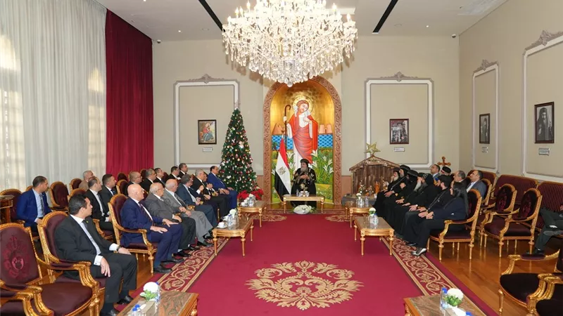 النائب العام ومجلس القضاء الأعلى يزورون البابا تواضروس للتهنئة بعيد الميلاد المجيد