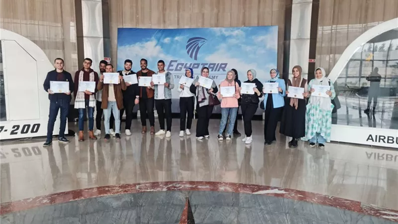 أكاديمية مصر للطيران للتدريب تنظم دورات تدريبية للشباب