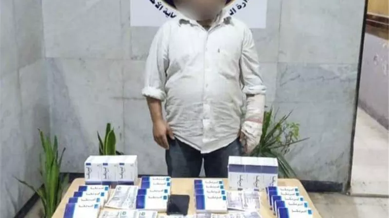 ضبط عاطل بـ900 قرص مخدر في الجيزة