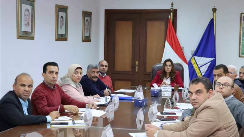 محافظ دمياط تتابع إنشاء المركز التكنولوجي لخدمة المواطنين