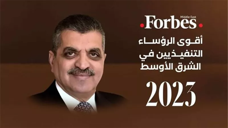 رئيس جامعة القناة يهنئ الفريق ربيع لفوزه أقوى الرؤساء التنفيذيين