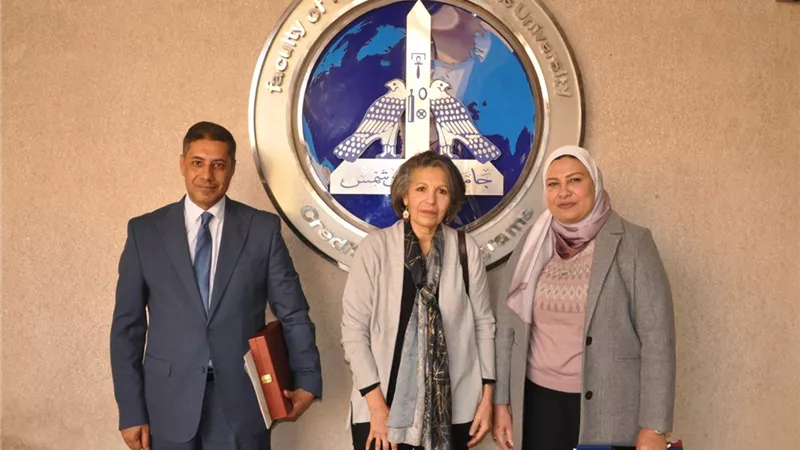 ألسن عين شمس تفتتح محاضرة حول 