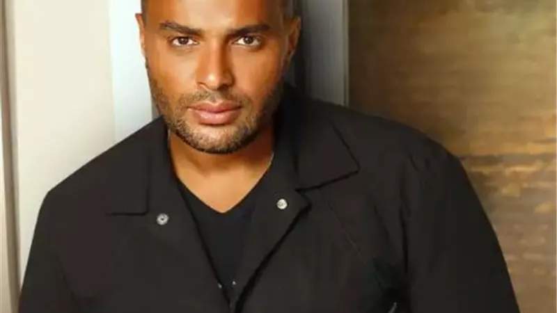 رامي صبري يطلق أحدث أغاني «النهايات أخلاق»