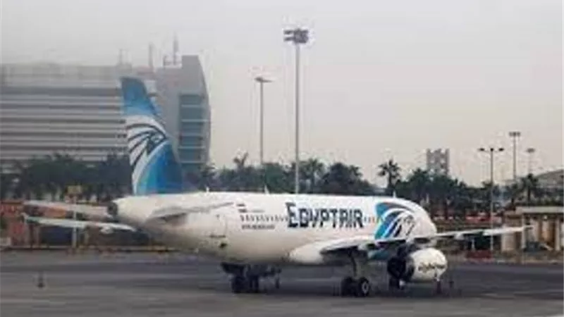 تغير مسار رحلة مصر للطيران من مطار بنينا الي أثينا الدولي
