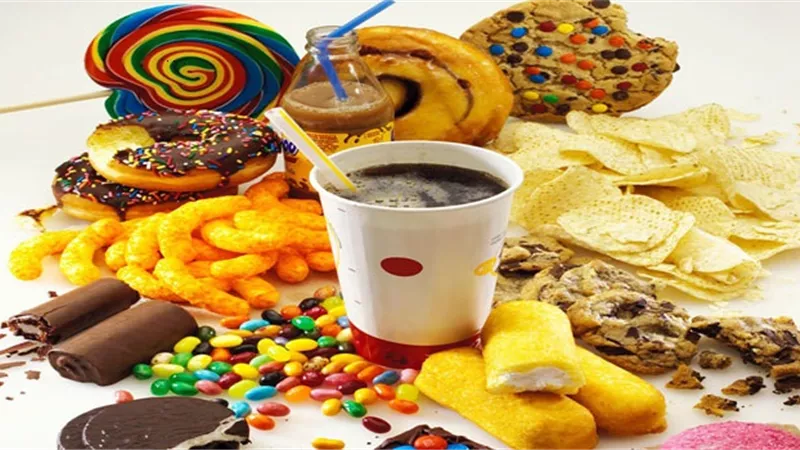 4 اطعمة تضر بصحة الاسنان ..تجنبها