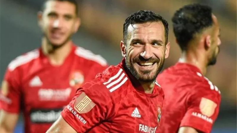 علي معلول يفاجئ الأهلي بقرار جديد بشأن التجديد.. ويرشح البديل