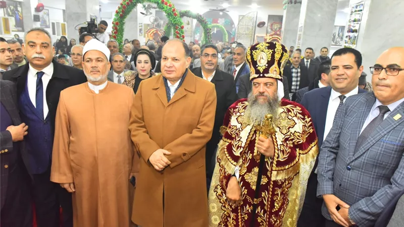 محافظ أسيوط يشهد قداس عيد الميلاد المجيد بمطرانية منفلوط