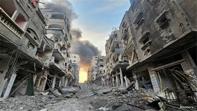 استشهاد 16 فلسطينيا خلال قصف إسرائيلى لمنزل ومدرسة تابعة للأونروا فى غزة