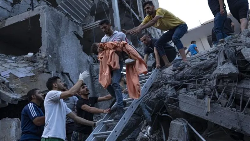 مسئول الخارجية بالاتحاد الأوروبي: الوضع في غزة يتجاوز الكارثة