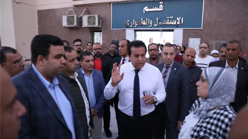 عبد الغفار يوجه بسرعة تشغيل مستشفى السويس العام بكامل طاقته