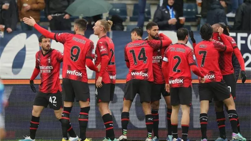 ميلان يضرب إمبولي بثلاثية نظيفة بالدوري الإيطالي