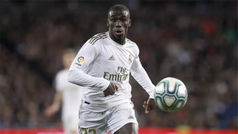 ديربي مدريد.. موقف ميندي من المشاركة فى مباراة الريال أمام أتلتيك