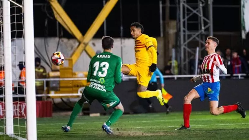 كأس ملك إسبانيا.. برشلونة يتخطى بارباسترو بثلاثية ويتأهل لدور الـ