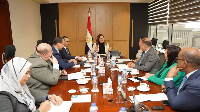 وزيرة التخطيط تتابع الموقف التنفيذي لمشروع تنمية الأسرة المصرية