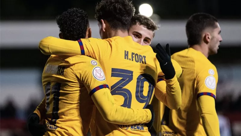نجم برشلونة يغيب عن منافسات كأس السوبر الإسباني
